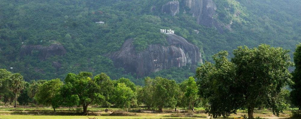 Núi Cô Tô An Giang