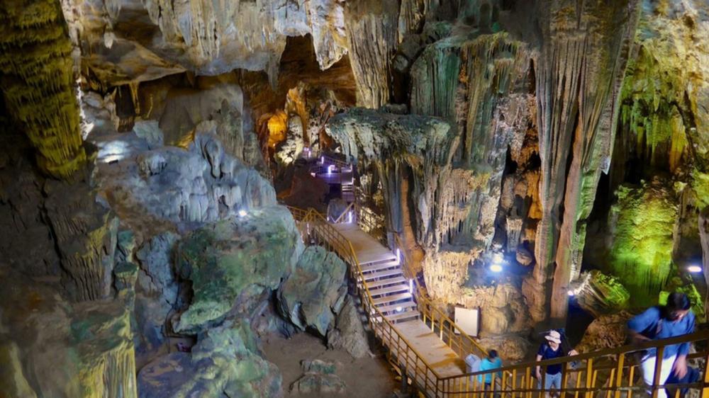 Động Thiên Hà Ninh Bình