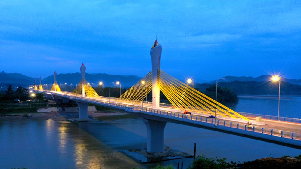 Cầu Tình Húc