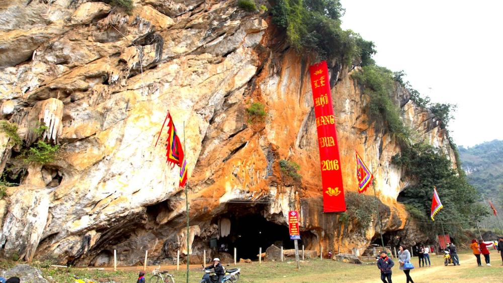 Hang Bua
