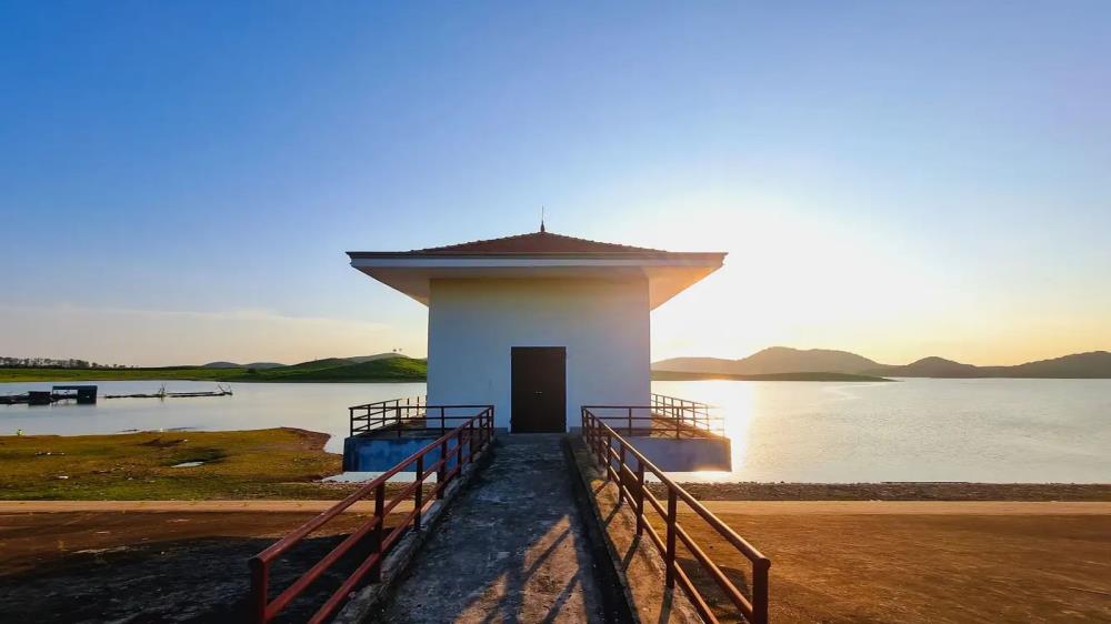 Hồ Vực Mấu