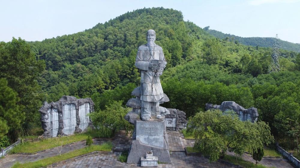 Khu di tích Hải Thượng Lãn Ông