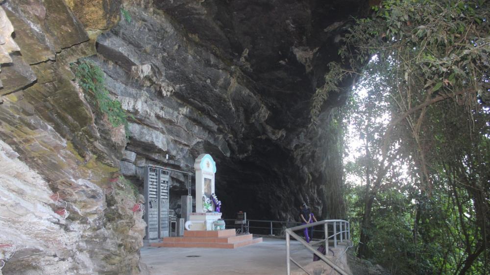 Hang Lèn Hà