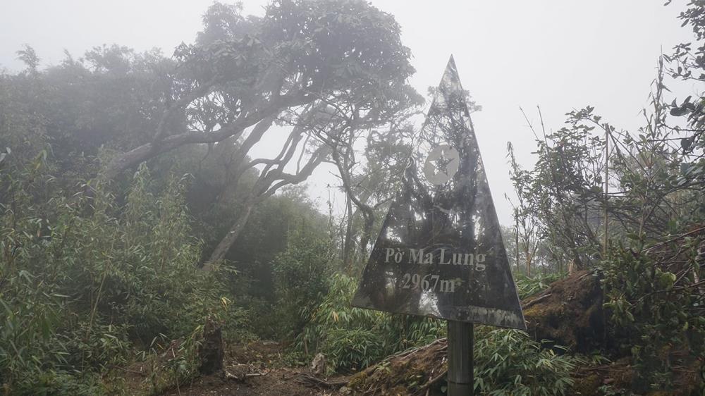 Đỉnh Pờ Ma Lung Lai Châu