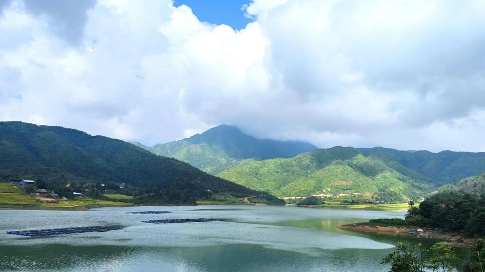 Hồ Séo Mý Tỷ Sapa