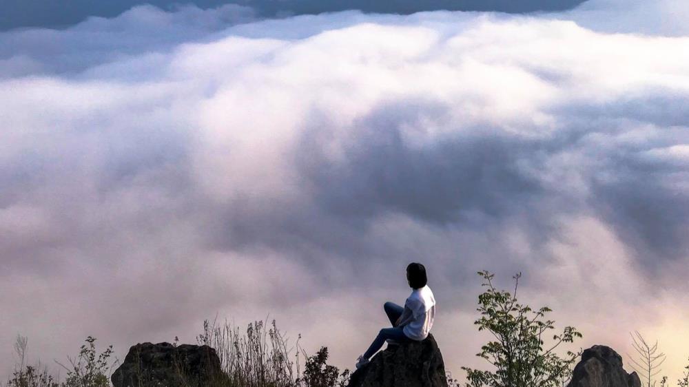 Bản Hang Đá Sapa