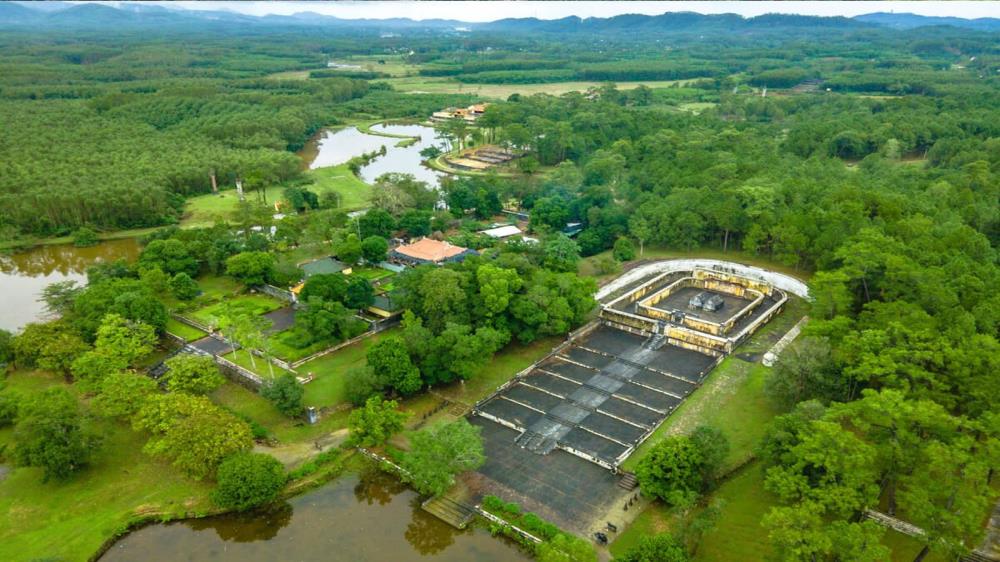 Lăng Gia Long