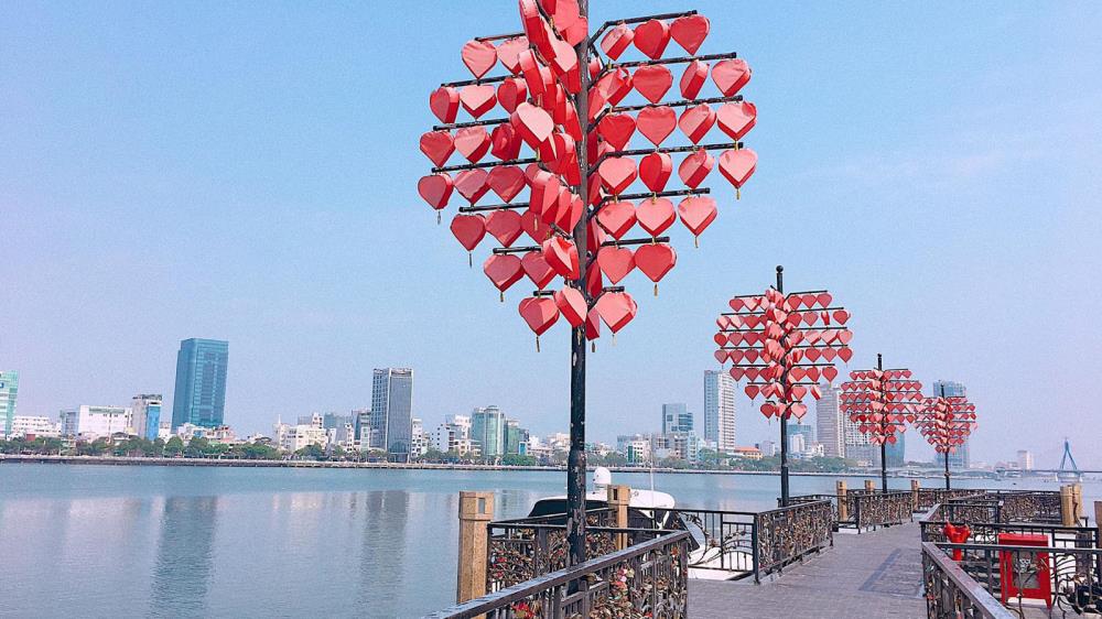 Cầu khoá tình yêu Đà Nẵng