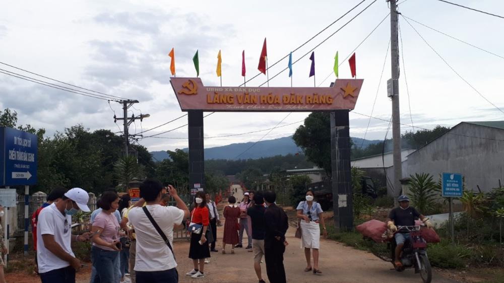 Làng Đắk Răng Kon Tum