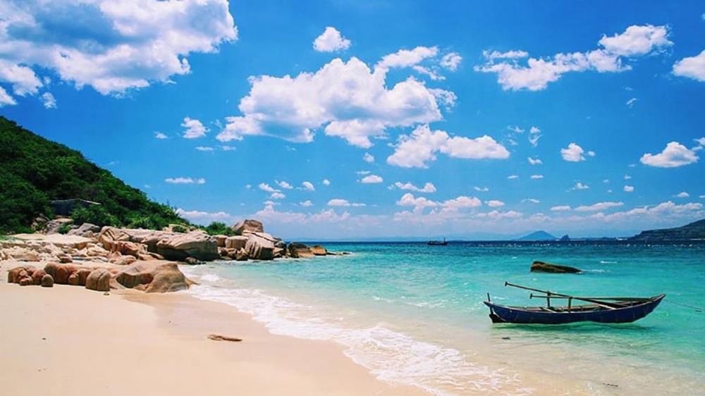 Bãi biển Long Thuỷ Phú Yên