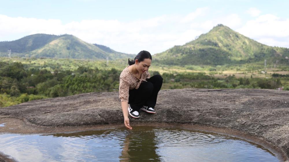 Núi đá Voi Cha Đắk Lắk