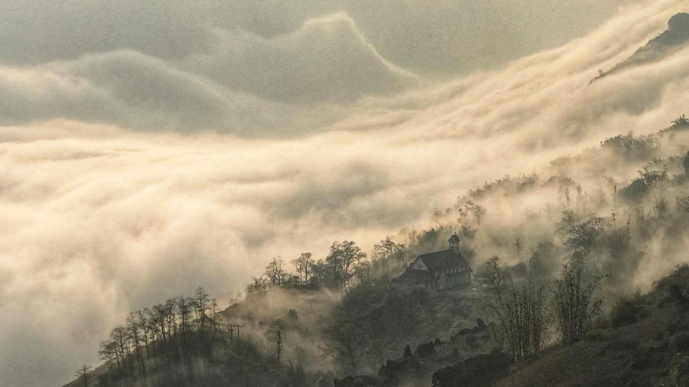 Mỏm đá Vĩnh Cửu Sapa