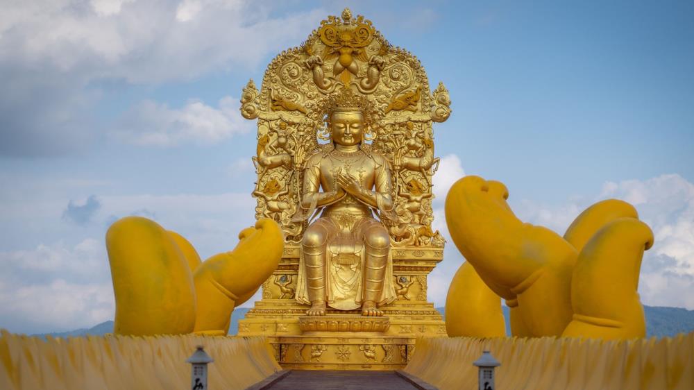 Đại Bảo Tháp Kinh Luân Đà Lạt