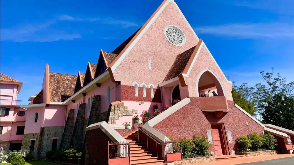 Nhà thờ Domaine De Marie Đà Lạt
