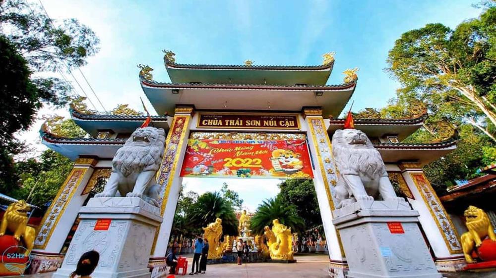 Chùa Thái Sơn Núi Cậu Bình Dương