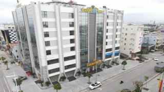 Khách sạn Luxury6 Móng Cái Hotel
