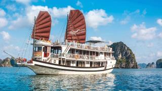 Du thuyền Swan Cruises Hạ Long