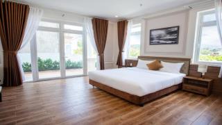 Khách sạn Pine View Đà Lạt Hotel