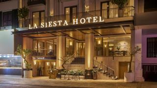 Khách sạn La Siesta Premium Saigon Central