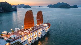 Hành Trình Du Ngoạn Vịnh Hạ Long Du thuyền - Indochina Sails