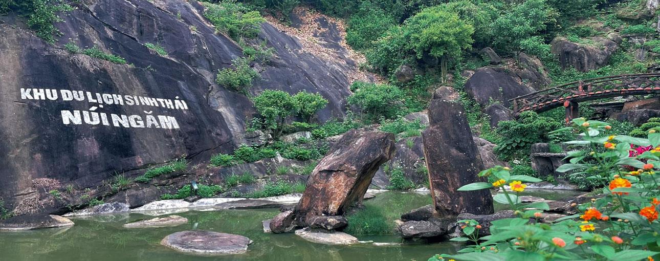 Khu du lịch sinh thái núi Ngăm