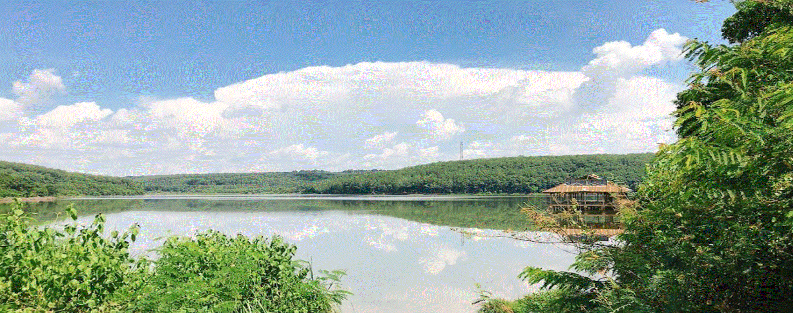 Hồ Suối Lam