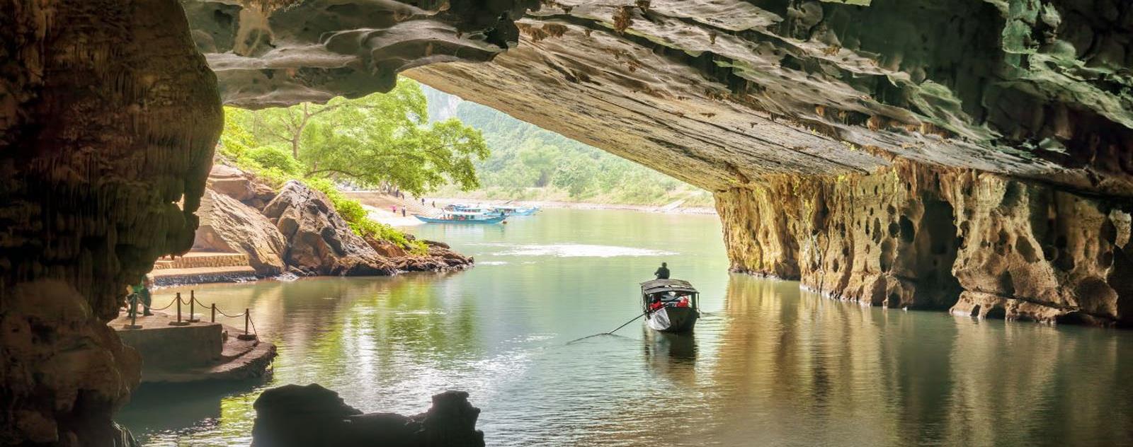 Hang Va Quảng Bình