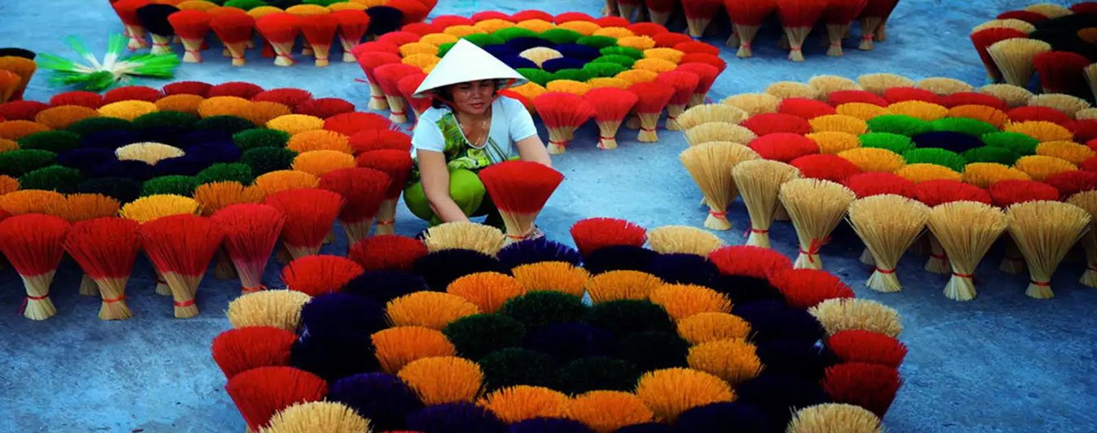 Làng hương Thuỷ Xuân