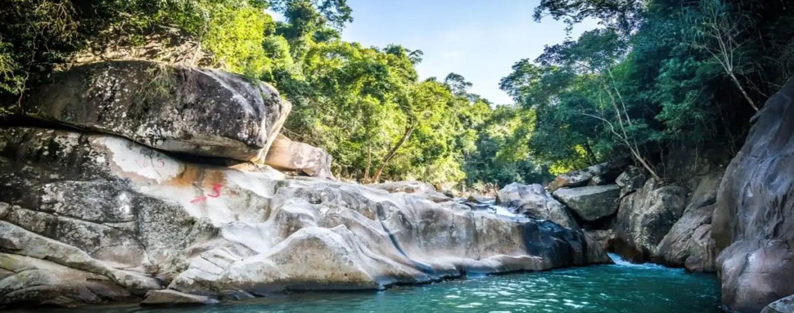 Suối Ba Hồ Ninh Thuận