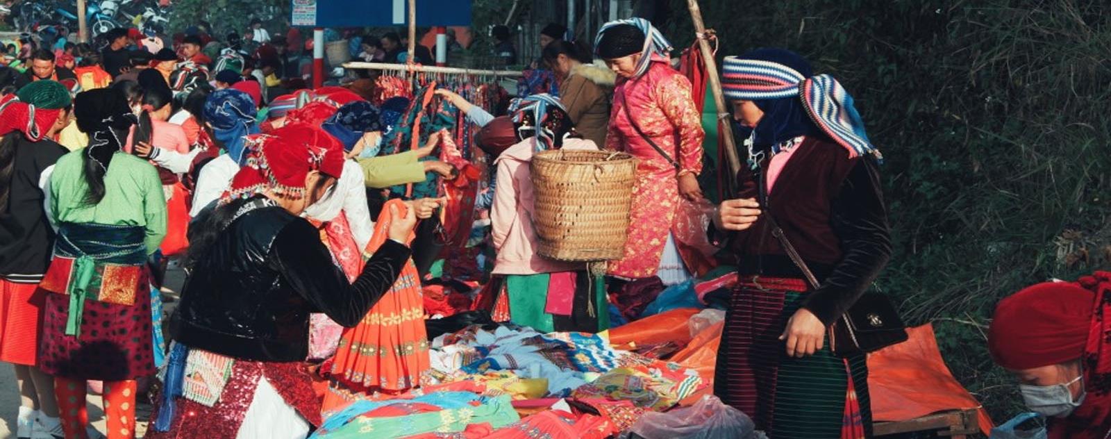 Chợ Đồng Văn Hà Giang