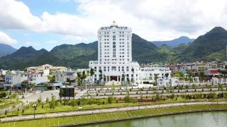Khách sạn Hoàng Nhâm Luxury Lai Châu Hotel
