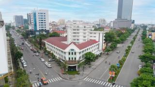 Khách sạn ÊMM Hotel Huế