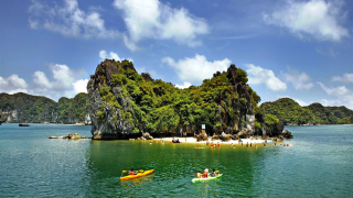 Lan Hạ - Việt Hải 1 Ngày