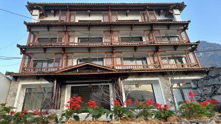 Khách sạn DongVan Ville Du H'Mong Hotel Hà Giang