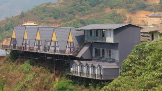 Mây House – Sống Lưng Khủng Long Tà Xùa