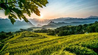 Du lịch Pù Luông tháng 4 có gì hấp dẫn? Mùa giao xuân – hè xanh mát giữa núi rừng